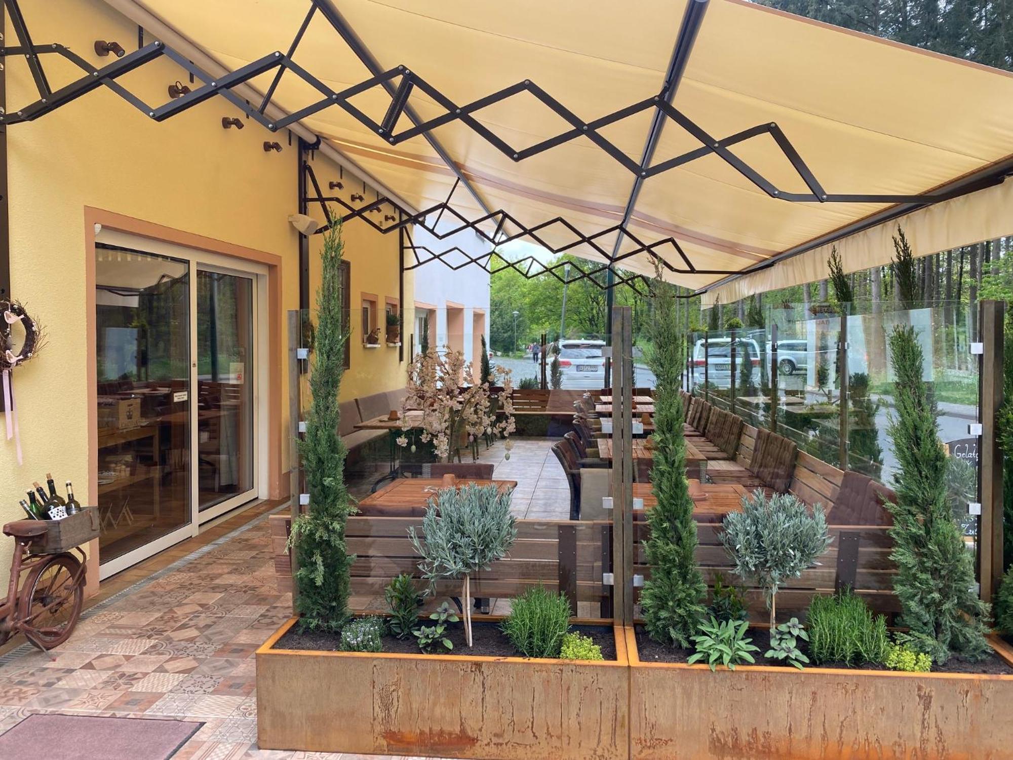 ברנקסטל - קיס Ferienwohnungen Park Cafe Am Kurpark מראה חיצוני תמונה
